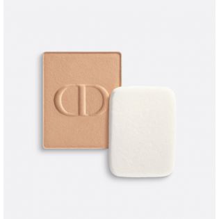 Dior Forever dabīgā samta uzpilde
