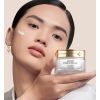 Dior Prestige La Crème smalka tekstūra