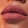 Pure Color Whipped Matte lūpu krāsa ar Moringa sviestu