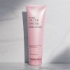 Mīksts Clean Moisture Rich putojošs tīrīšanas līdzeklis